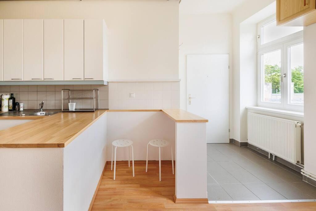 Beautiful 1 Bedroom Apartment Near Schoenbrunn Wenen Buitenkant foto